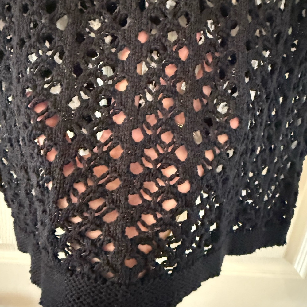 ❤️Topshop Black & White Crochet Top Size Small❤️ - Picture 4 of 6